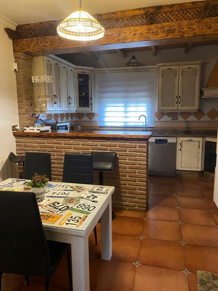 Вилла Casa Albarracin Setenil De Las Bodegas Экстерьер фото